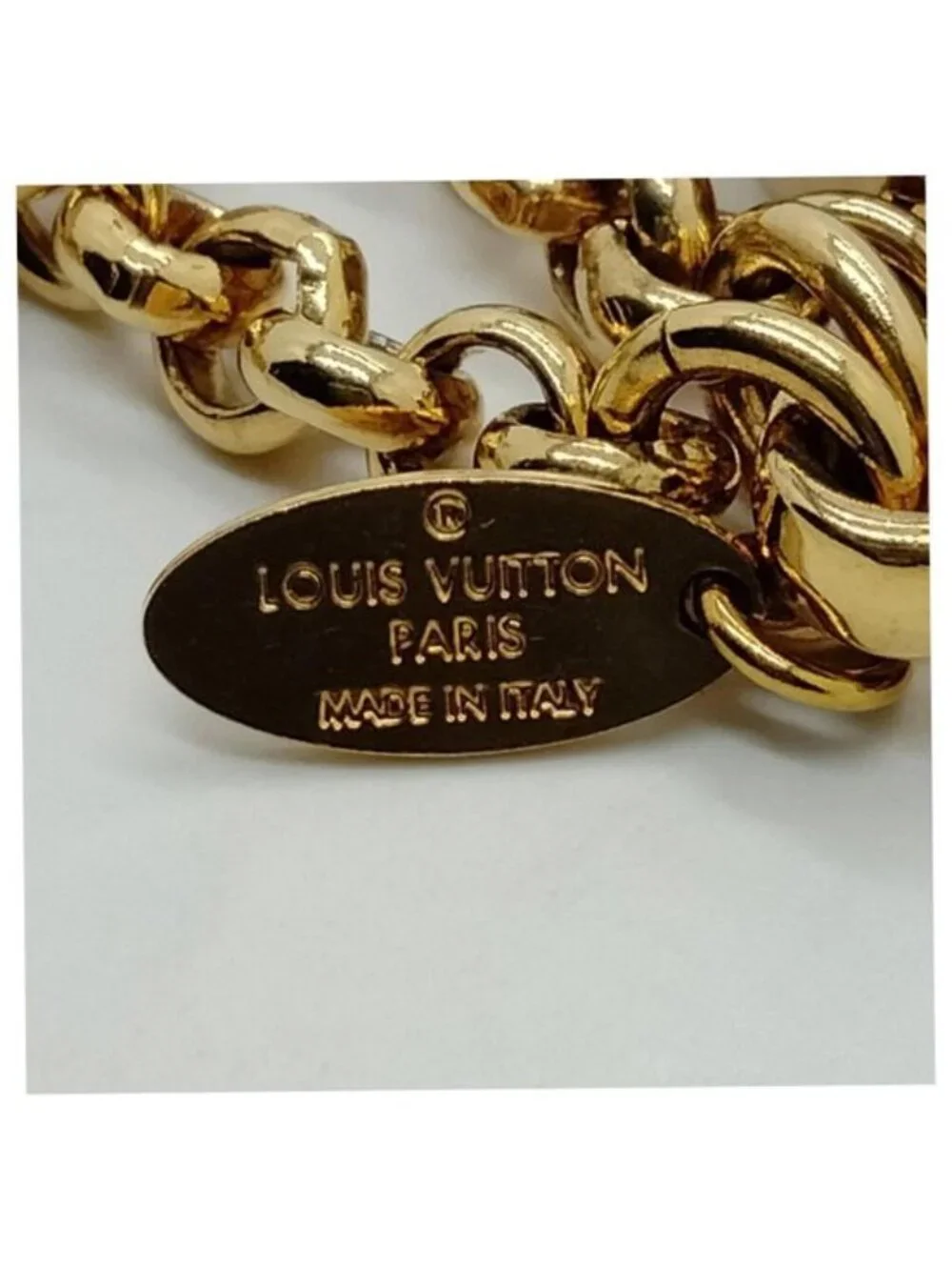 Authnetic Louis Vuitton LV Fleur Bag Charm & Key Holder Gold Tone